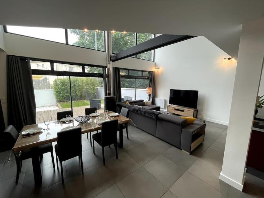 Superbe Loft Lumineux A